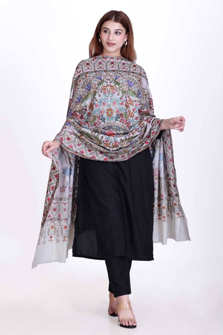 Luxe Off-White Embroidered Wool Shawl with Heritage Figural Artistry
